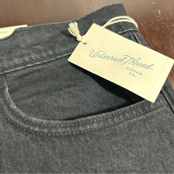 NWT Universal Thread High Rise Vintage Straight Distressed Jeans Black Sz 18/34R - Picture 7 of 13